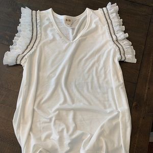 Bibi boutique ruffle sleeve shirt, size L